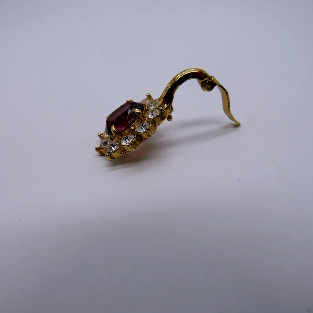 Gold Tone Purple Lucite Enhancer Pendant 1.25 Inch Floral Starburst